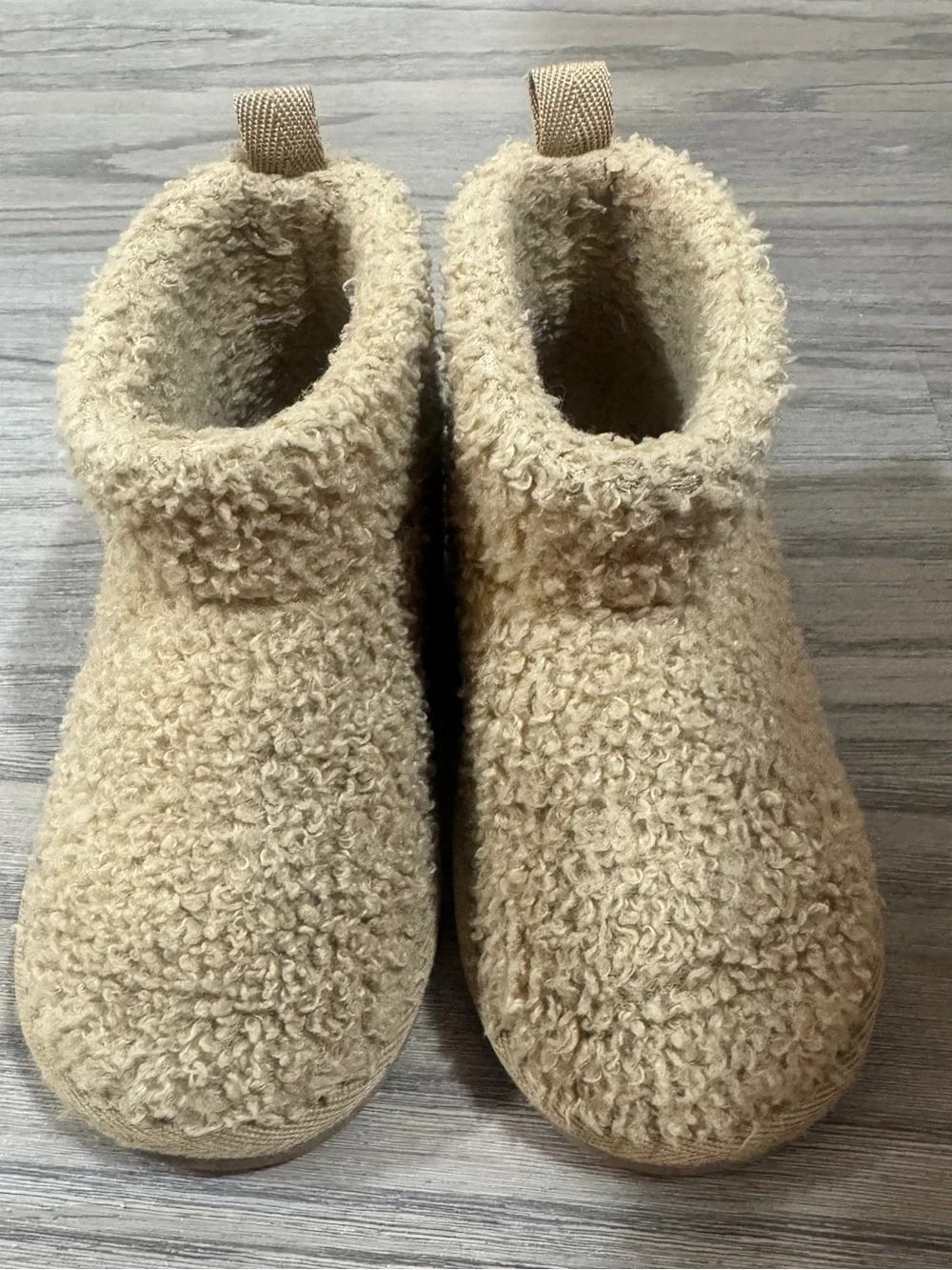BEARPAW Kids Teddy Sherpa Bootie Slippers Size 8c Cozy Plush Neutral Tan